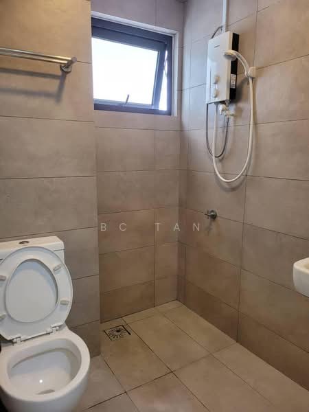 Servis Apartment untuk Disewa di Savio @ Riana Dutamas - BC TAN - Bathroom - PropertyGuru.com.my