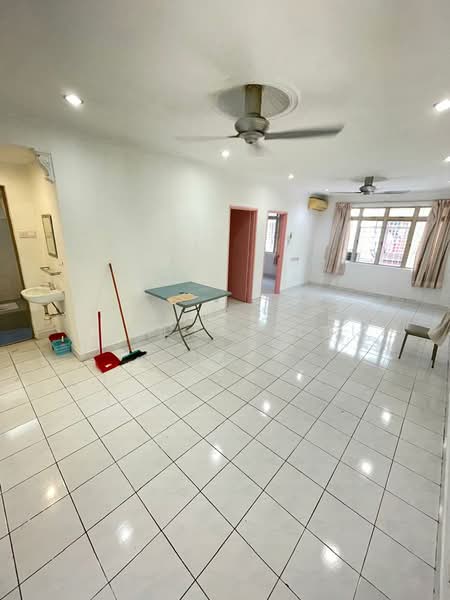 Apartment for Rent at Taman Pusat Kepong - Vincent Lai - Living Room - PropertyGuru.com.my