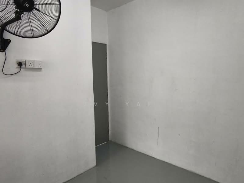 Rumah Flat untuk Dijual di Taman Perwira Indah - Ivy Yap - Interior - PropertyGuru.com.my