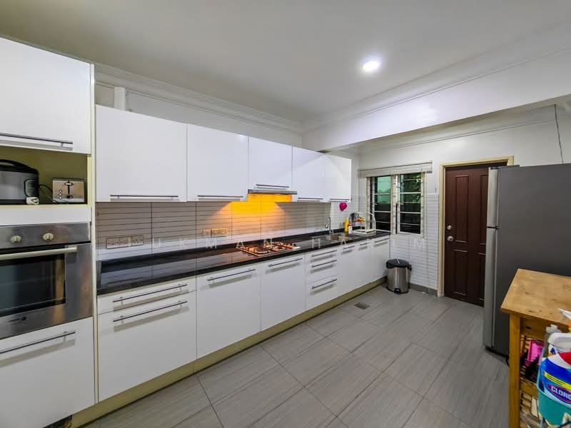 Rumah Teres 2 Tingkat untuk Dijual di Perdana Lakeview East (Cyberjaya) - Lukman Hakim - Kitchen - PropertyGuru.com.my