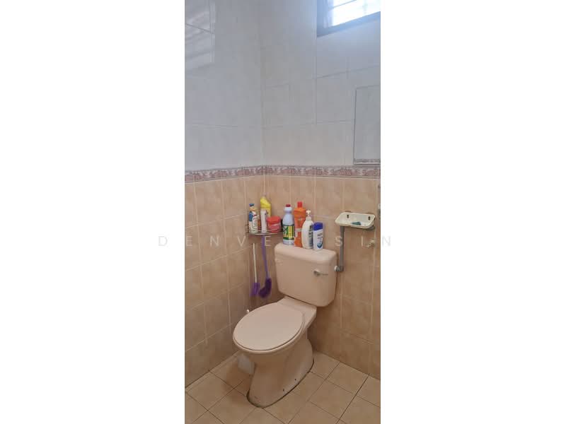 1-storey Terraced House for Sale in Taman Kota Cheras (Cheras) - Denver Sin - Bathroom - PropertyGuru.com.my