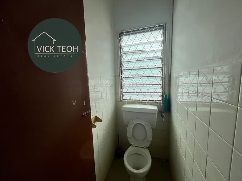 Rumah Teres 2 Tingkat untuk Disewa di Jelutong (Penang) - Vick Teoh - Bathroom - PropertyGuru.com.my
