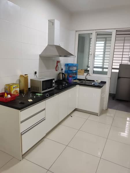 Kondominium untuk Dijual di The Regina - Veron Leong - Kitchen - PropertyGuru.com.my