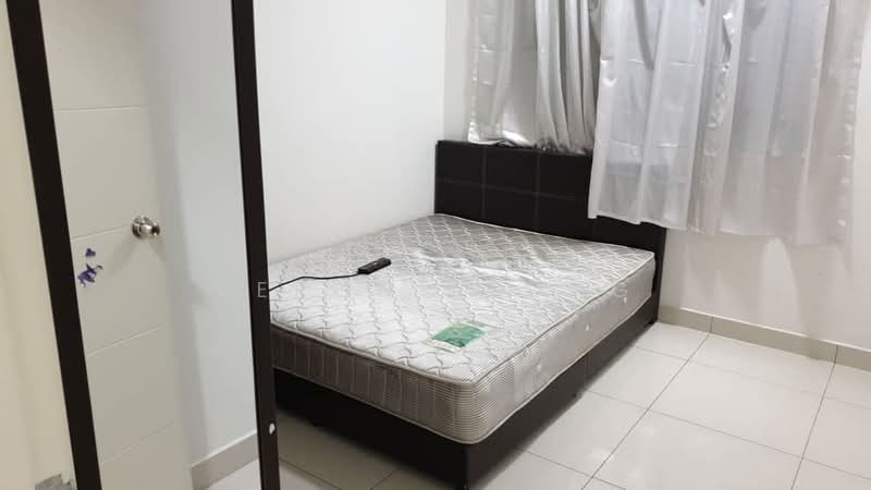 Kondominium untuk Dijual di The Regina - Veron Leong - Bedroom - PropertyGuru.com.my