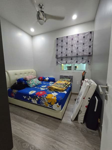 Kondominium untuk Dijual di Scenaria @ North Kiara Hills - Esther Cheah - Bedroom - PropertyGuru.com.my