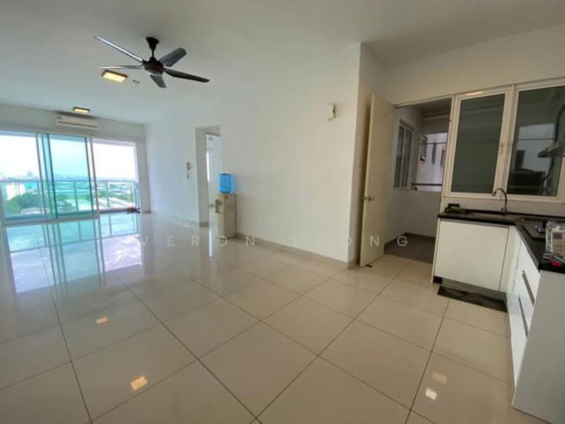 Kondominium untuk Dijual di The Regina - Veron Leong - Living Room - PropertyGuru.com.my