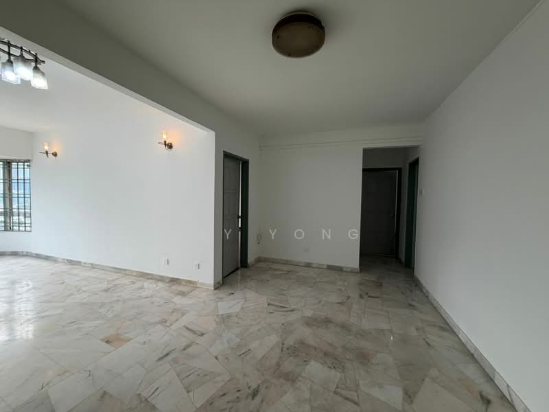 Pangsapuri untuk Disewa di Sri Intan 2 - Jay Yong - Living Room - PropertyGuru.com.my