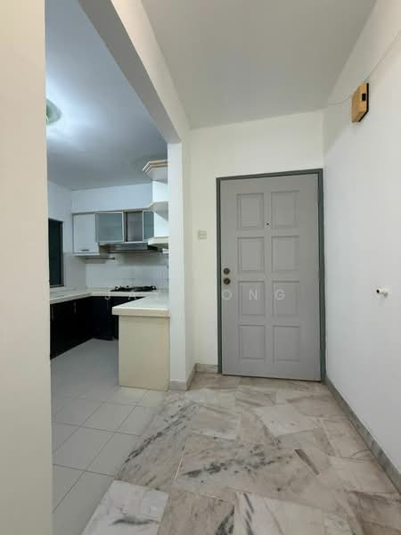 Pangsapuri untuk Disewa di Sri Intan 2 - Jay Yong - Kitchen - PropertyGuru.com.my