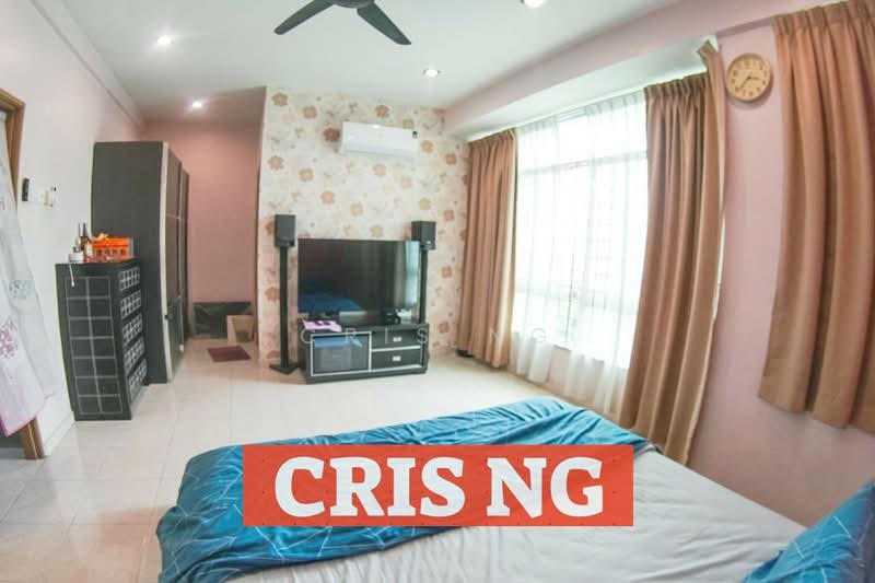 Pangsapuri untuk Dijual di I Suria - Cris Ng - Living Room - PropertyGuru.com.my