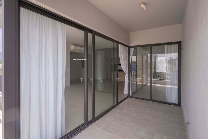 Kondominium untuk Dijual di Utamara Boutique Residences - Vitas Tan - Balcony - PropertyGuru.com.my