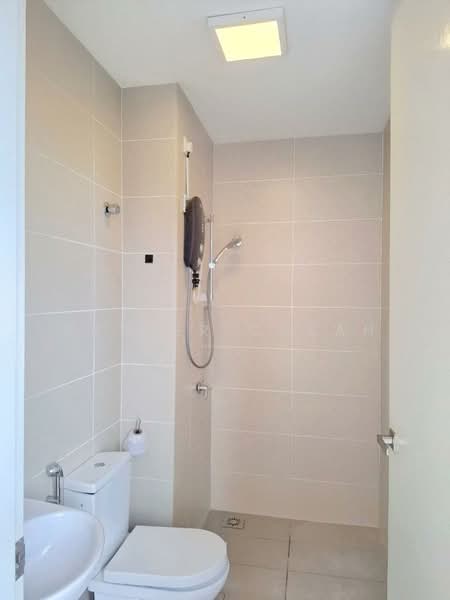 Rumah Bandar untuk Disewa di 16 Sierra (Puchong) - Esther Cheah - Bathroom - PropertyGuru.com.my