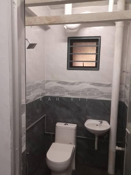 Rumah Flat untuk Disewa di Flat Taman Desa Cheras (Blok 1 3 5 7) - Shawn Lee Kah Kit - Bathroom - PropertyGuru.com.my