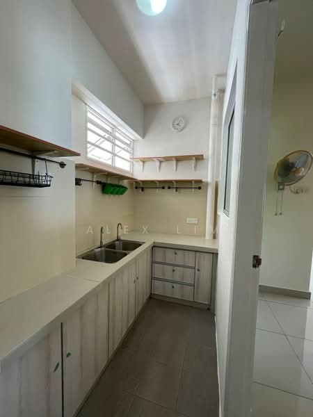 Kondominium untuk Disewa di Surin Condominium - Alex Lim - Kitchen - PropertyGuru.com.my