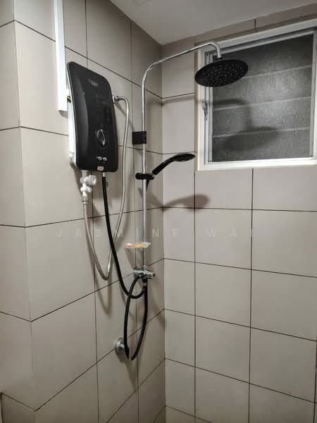 Condominium for Rent at Lakefront Homes - Jasmine Wai - PropertyGuru.com.my