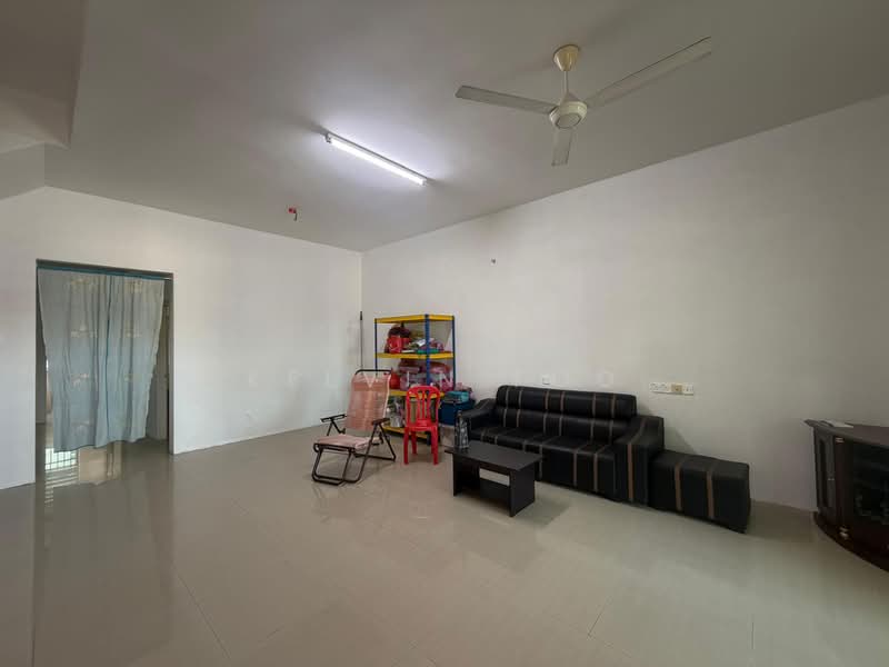 2-storey Terraced House for Sale in Kampar (Perak) - Kelvin Foo - Living Room - PropertyGuru.com.my