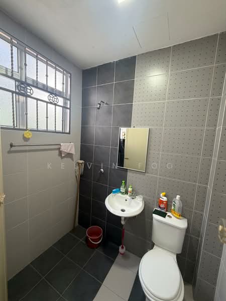 2-storey Terraced House for Sale in Kampar (Perak) - Kelvin Foo - Bathroom - PropertyGuru.com.my