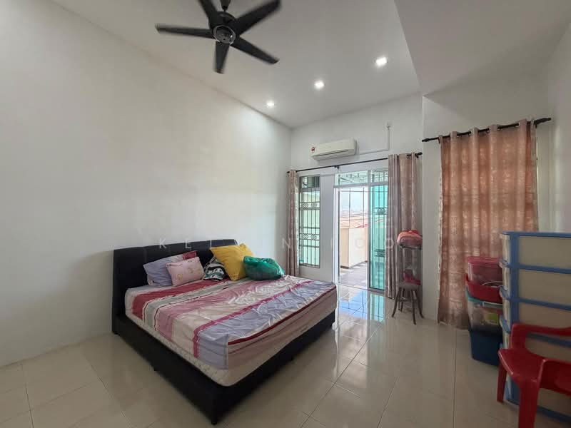 2-storey Terraced House for Sale in Kampar (Perak) - Kelvin Foo - Bedroom - PropertyGuru.com.my