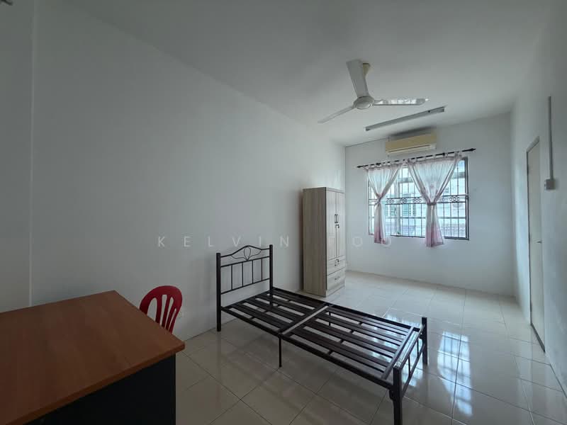 2-storey Terraced House for Sale in Kampar (Perak) - Kelvin Foo - Bedroom - PropertyGuru.com.my