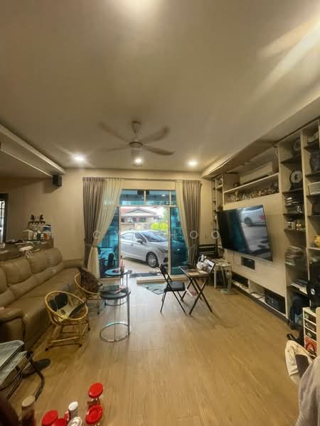 Semi-Detached House for Sale in Seri Kembangan (Selangor) - CY Khoo - Living Room - PropertyGuru.com.my