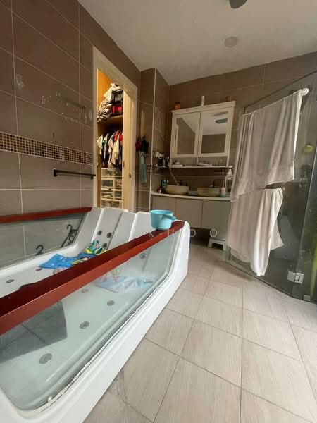 Semi-Detached House for Sale in Seri Kembangan (Selangor) - CY Khoo - Bathroom - PropertyGuru.com.my