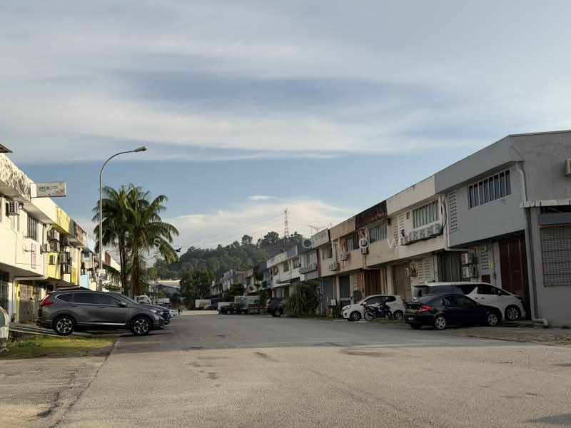 Factory for Rent in Taman Perindustrian Taming Jaya (Balakong) - Sicky Chow - Exterior - PropertyGuru.com.my