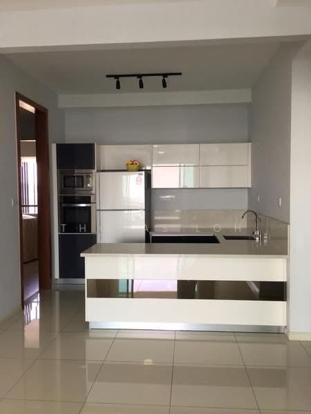 Condominium for Rent at LaCosta @ Sunway South Quay - Thomas Loh - Kitchen - PropertyGuru.com.my