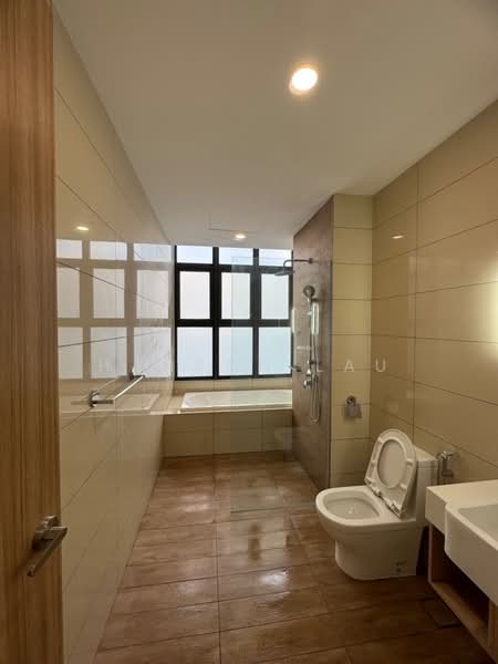 Service Residence for Rent at Avara - Hanson Lau - Bathroom - PropertyGuru.com.my