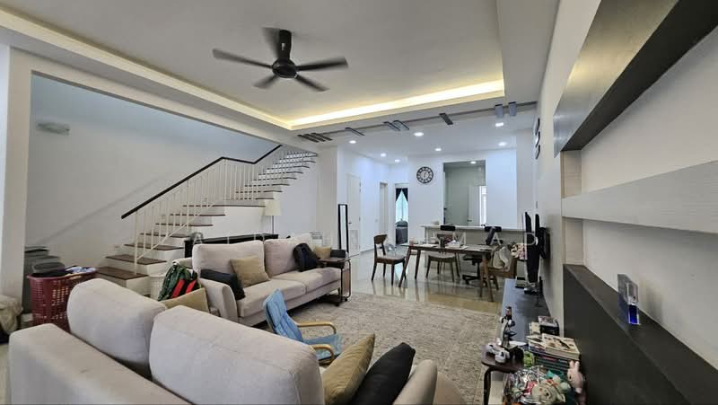 Rumah Teres 2 Tingkat untuk Disewa di Eco Majestic (Semenyih) - Zaidah Ahmad - Living Room - PropertyGuru.com.my