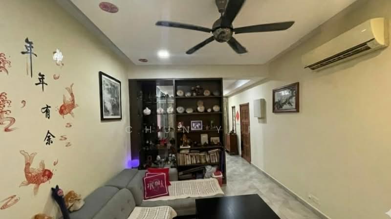 1-storey Terraced House for Sale in Taman Ehsan (Kepong) - Chun Yip - Living Room - PropertyGuru.com.my