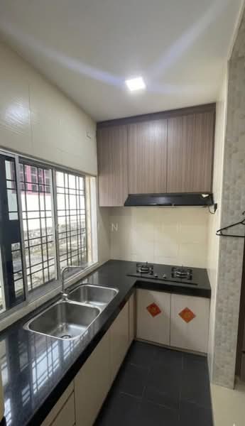 1-storey Terraced House for Sale in Taman Ehsan (Kepong) - Chun Yip - Kitchen - PropertyGuru.com.my