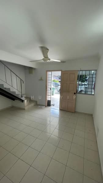 2.5-storey Terraced House for Sale in Taman Sri Sinar (Segambut) - Chun Yip - Living Room - PropertyGuru.com.my