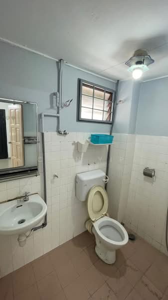 2.5-storey Terraced House for Sale in Taman Sri Sinar (Segambut) - Chun Yip - Bathroom - PropertyGuru.com.my