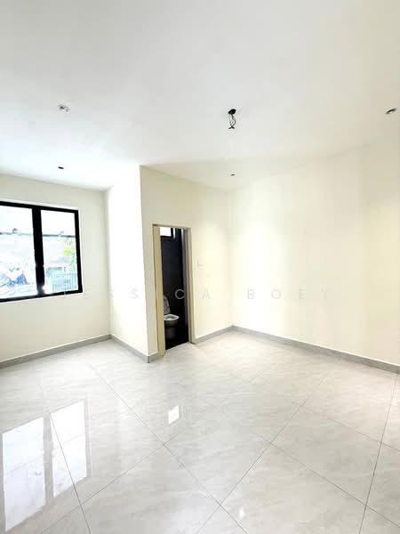 Semi-Detached House for Sale in Taman Megah Ria (Masai) - Jessica Boey - Interior - PropertyGuru.com.my