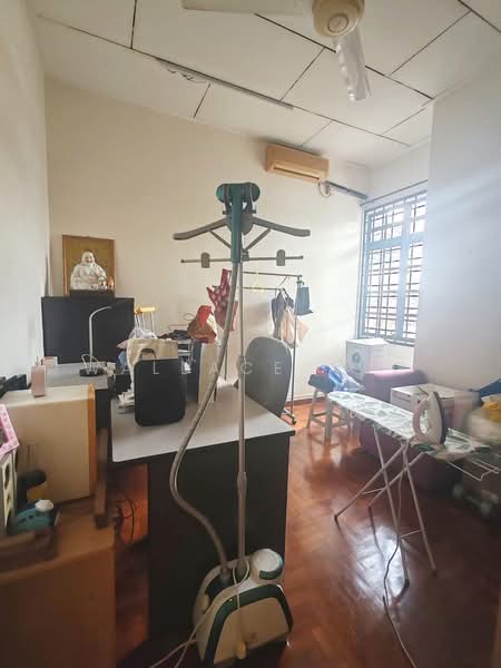 Rumah Teres 2 Tingkat untuk Dijual di Taman Daya (Johor Bahru) - Wallace Ang - PropertyGuru.com.my