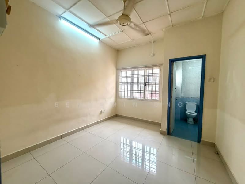 Rumah Teres 2 Tingkat untuk Dijual di Taman Mutiara Rini (Skudai) - Benjamin Ong - Interior - PropertyGuru.com.my