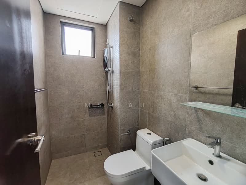 Kediaman Servis untuk Dijual di The Birch - Ms Lau. - Bathroom - PropertyGuru.com.my