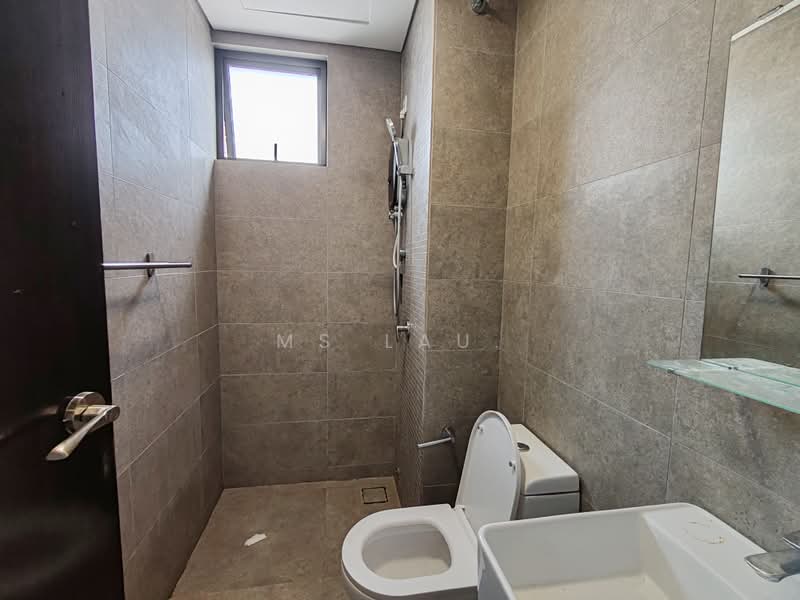 Kediaman Servis untuk Dijual di The Birch - Ms Lau. - Bathroom - PropertyGuru.com.my