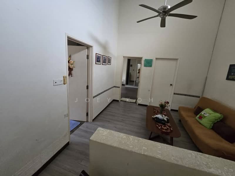 2-storey Terraced House for Sale in Sunway Kayangan (Shah Alam) - Joey Koh - Living Room - PropertyGuru.com.my