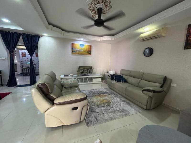 2-storey Terraced House for Sale in Sunway Kayangan (Shah Alam) - Joey Koh - Living Room - PropertyGuru.com.my