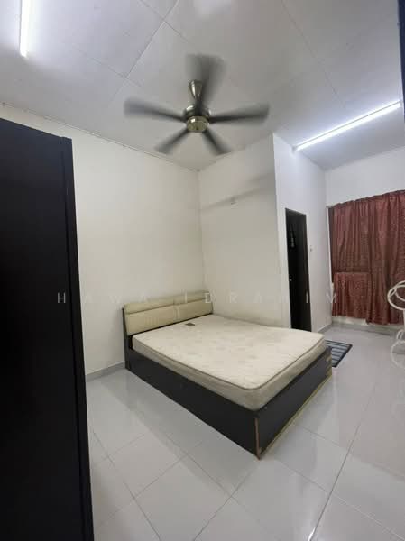 Rumah Teres 1 Tingkat untuk Dijual di Bandar Putera 2 (Klang) - Hawa Ibrahim - Bedroom - PropertyGuru.com.my