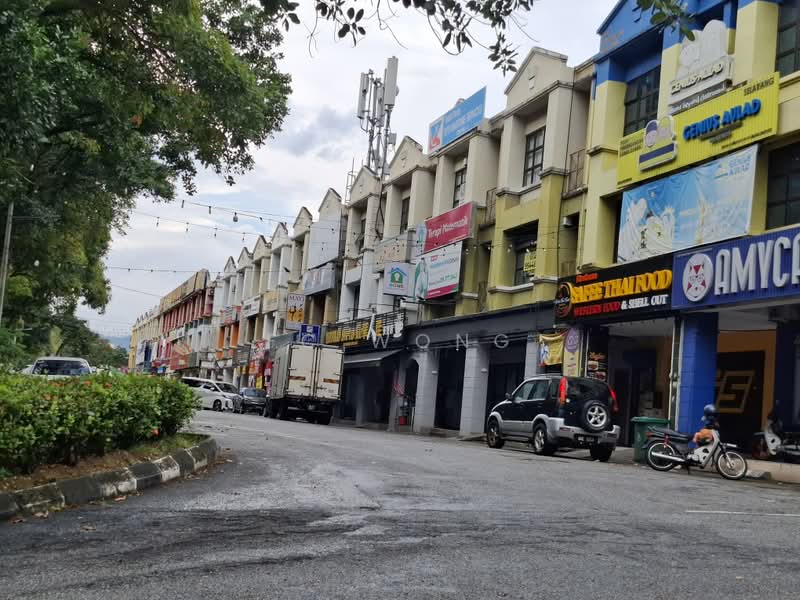Shop for Rent in Paragon Utama (Selayang) - FC Wong - Exterior - PropertyGuru.com.my