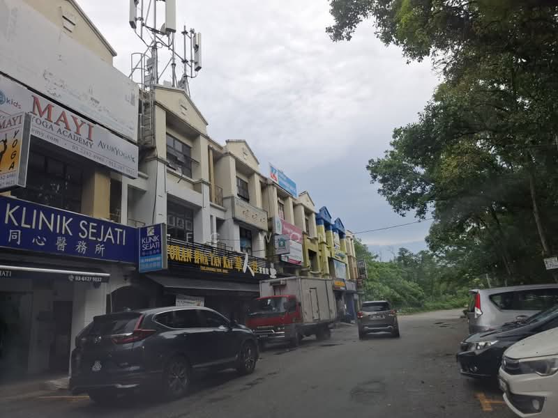 Shop for Rent in Paragon Utama (Selayang) - FC Wong - Exterior - PropertyGuru.com.my