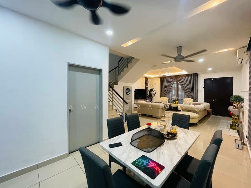 2-storey Terraced House for Sale in Bandar Putera 2 (Klang) - Hawa Ibrahim - Living Room - PropertyGuru.com.my