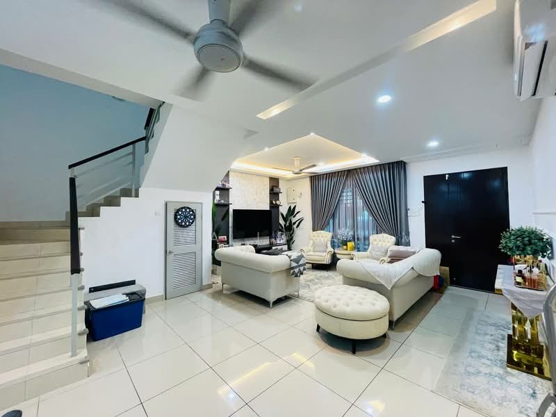 2-storey Terraced House for Sale in Bandar Putera 2 (Klang) - Hawa Ibrahim - Living Room - PropertyGuru.com.my