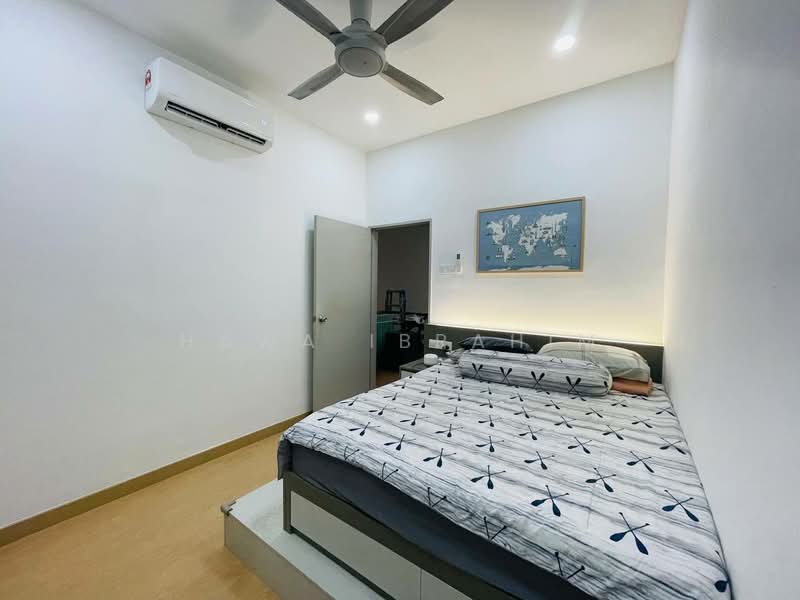 2-storey Terraced House for Sale in Bandar Putera 2 (Klang) - Hawa Ibrahim - Bedroom - PropertyGuru.com.my