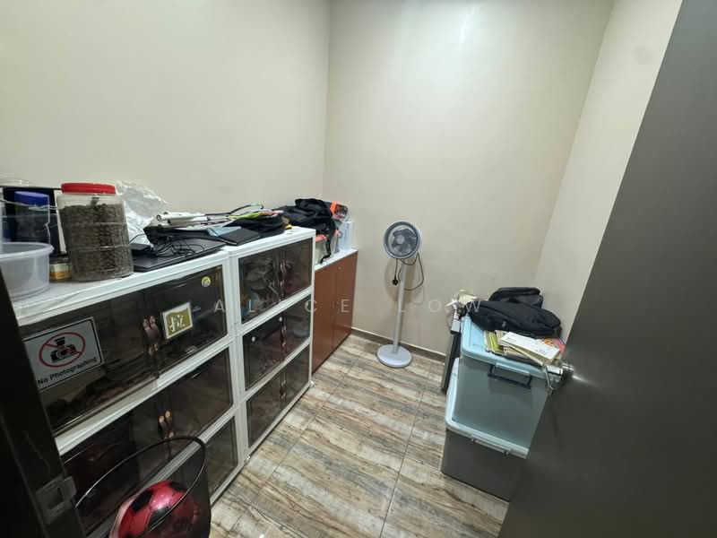 Condominium for Sale at The Henge - Alice Low - Interior - PropertyGuru.com.my