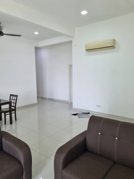 Kondominium untuk Disewa di Ferringhi Residence - Irene Goh - Living Room - PropertyGuru.com.my