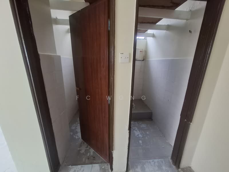 Shop / Office for Rent in Taman Selayang Jaya (Selayang) - FC Wong - Interior - PropertyGuru.com.my