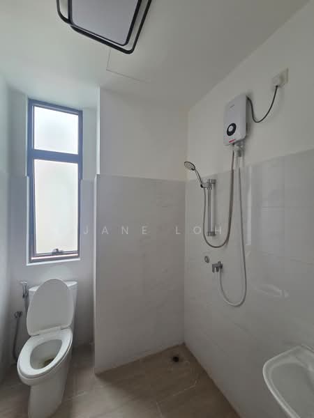 Cluster House for Rent in Forest City (Gelang Patah) - Jane Loh - Bathroom - PropertyGuru.com.my