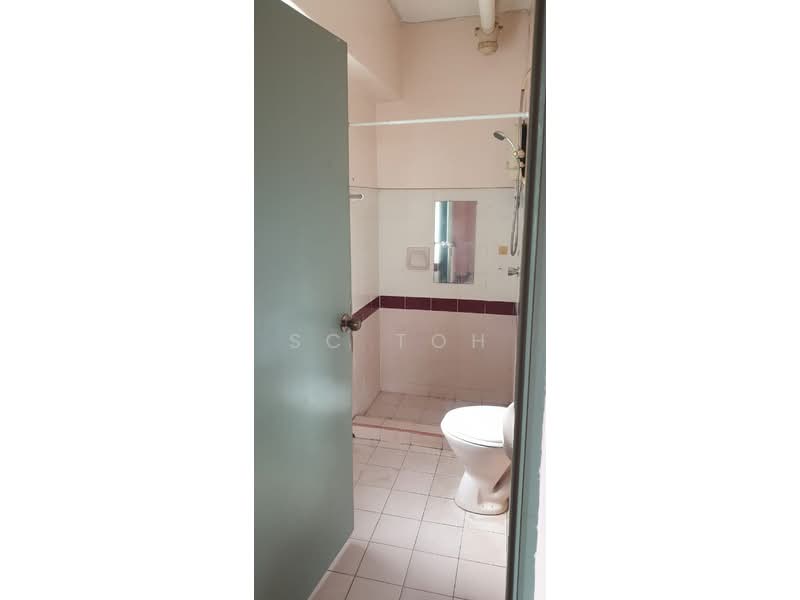 Condominium for Rent at Danau Impian - SC Toh - Bathroom - PropertyGuru.com.my